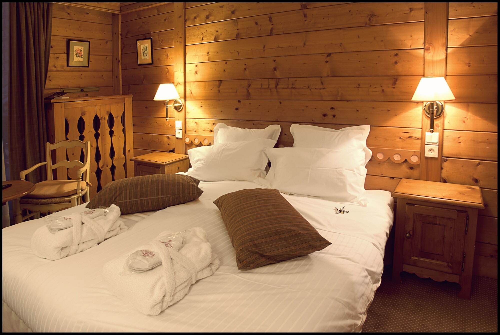 Chalet-Hotel La Marmotte, La Tapiaz & Spa, The Originals Relais レ・ジェ エクステリア 写真
